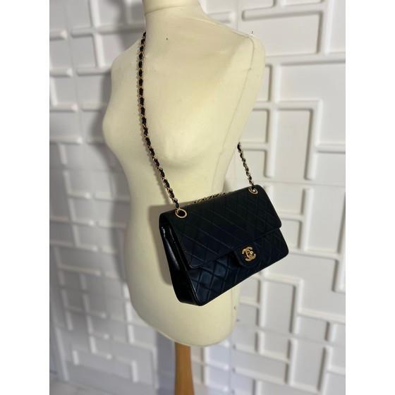 Vintage and Musthaves. Chanel medium 2.55 timeless classic double