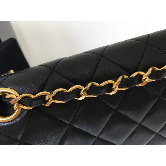 Vintage and Musthaves. Chanel medium/large 2.55 timeless classic double  flap bag