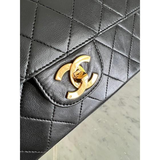 Vintage and Musthaves. Chanel 2.55 medium double flap bag with