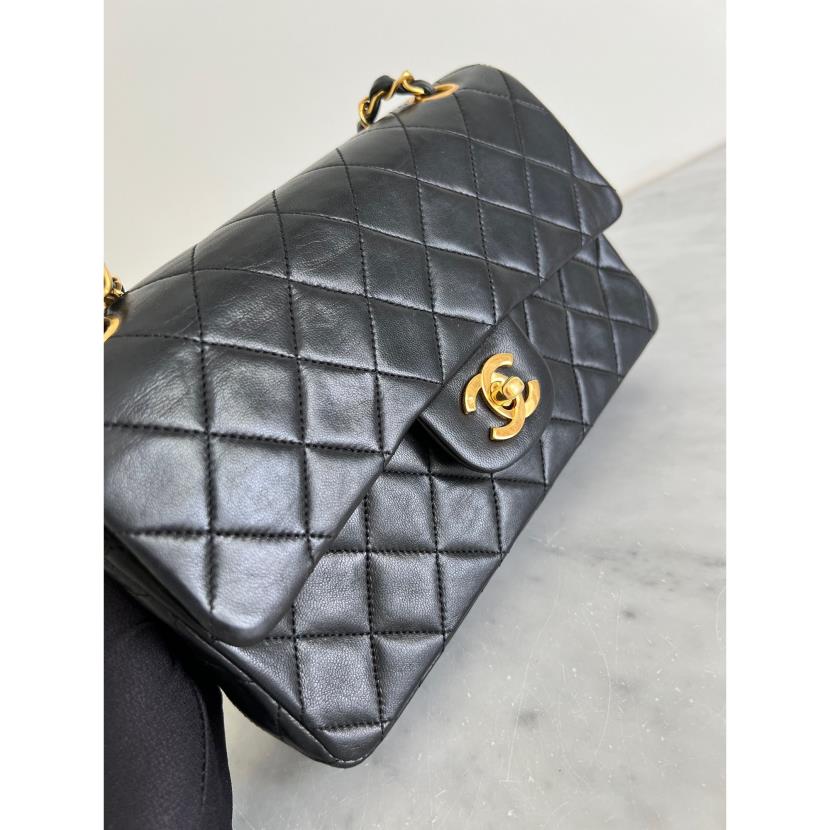 Rare Vintage Chanel Mini 2.55 Classic Square Quilted Lambskin Single F –  QUEEN MAY