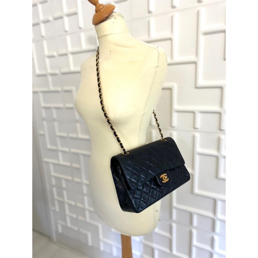 Vintage and Musthaves. Chanel medium 2.55 timeless classic double flap bag