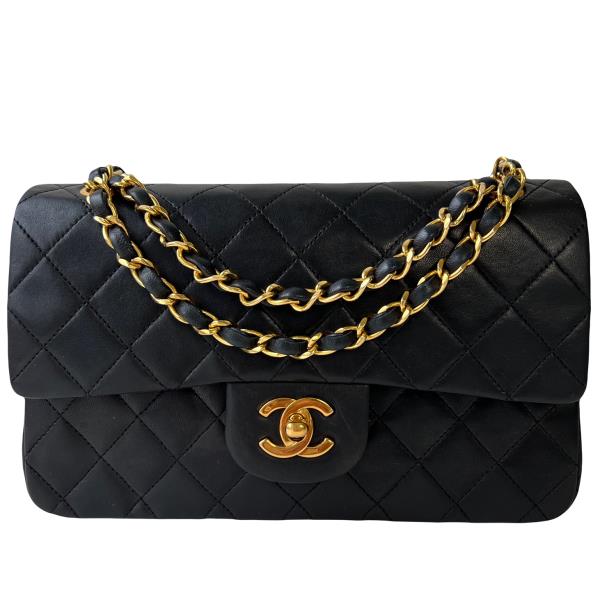 Vintage 2.55 hot sale chanel bag
