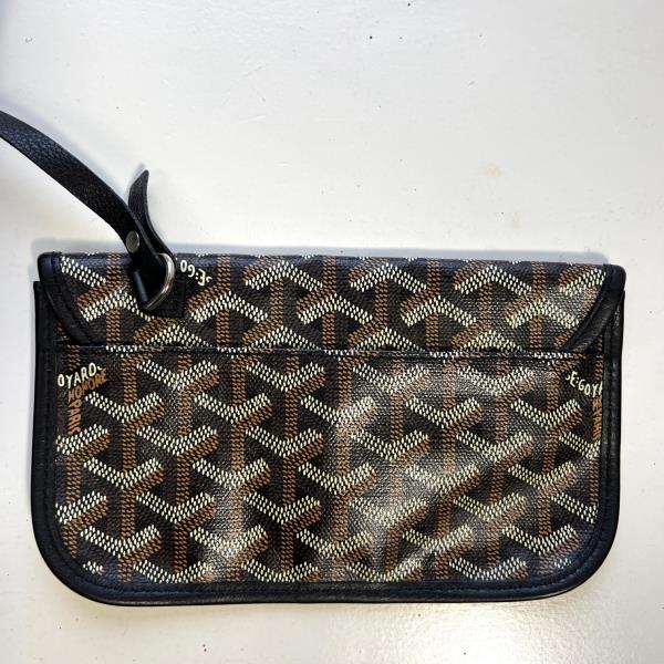 Vintage and Musthaves. GOYARD SAINT LOUIS GM tote bag VM221124