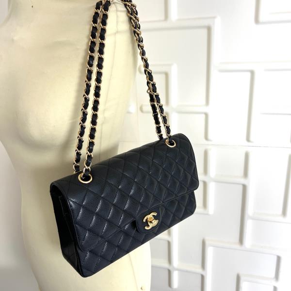 Chanel classic 2.55 online black caviar bag