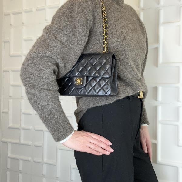 Chanel vintage small double flap bag outlet