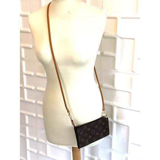 😍Louis Vuitton Monogram Canvas Pochette Crossbody Shoulder Bag 😍