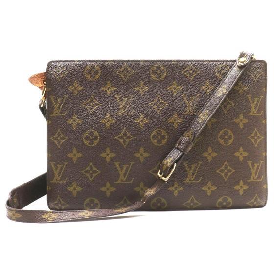 Vintage and Musthaves. LOUIS VUITTON monogram crossbody bag