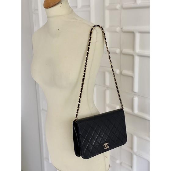 Vintage and Musthaves. Chanel 2.55 timeless full lap 4-way classic bag