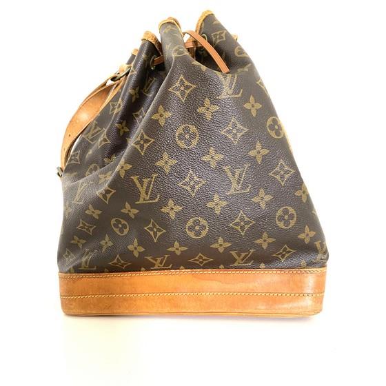 Vintage and Musthaves. Louis Vuitton NOE bag GM