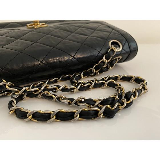 Vintage and Musthaves. Chanel black medium double flap bag Paris limited  edition