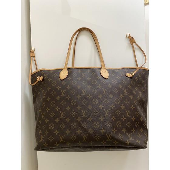 Vintage and Musthaves. Louis Vuitton Neverfull GM bag