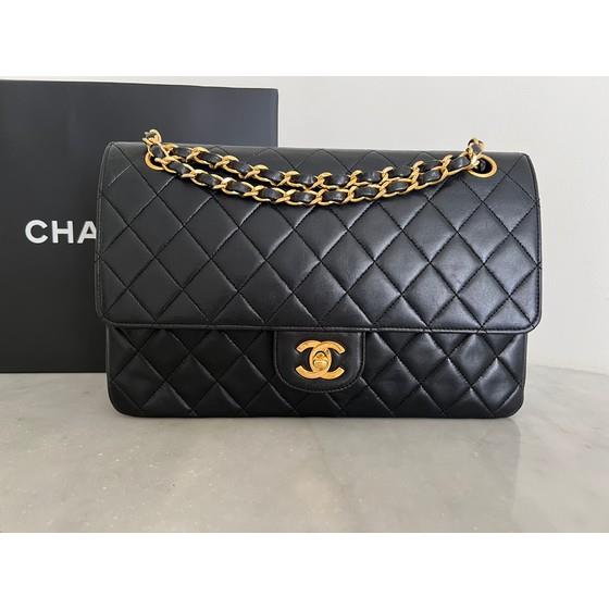 Chanel Vintage Cream Caviar Quilted 2.55 Medium Classic Double Flap Ba –  Amarcord Vintage Fashion