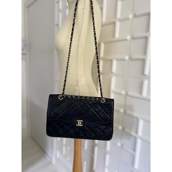 Vintage and Musthaves. [SALE: from € 2.399,-) Chanel black medium double  flap bag Paris limited edition