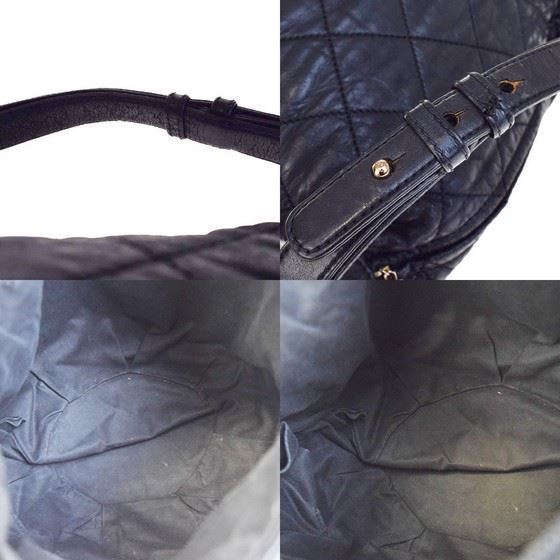 Picture of Chanel  Black CC charm quilted bag
