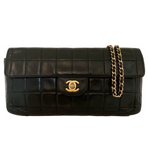 Picture of Chanel black "Chocolate bar" bag