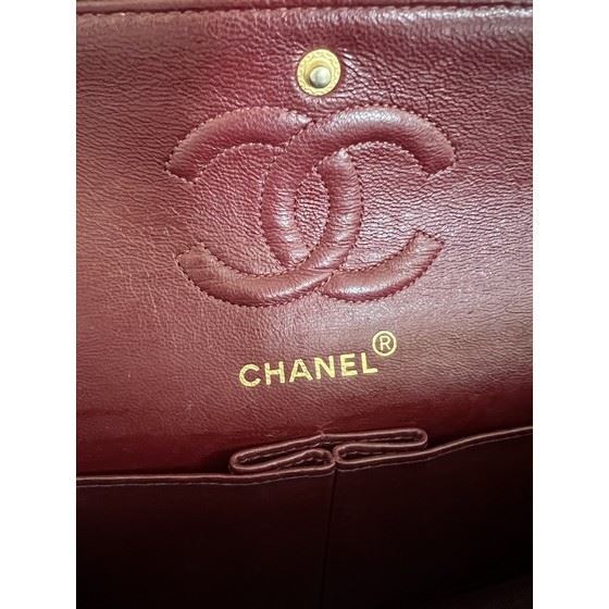 Vintage and Musthaves. Chanel small 2.55 timeless classic double