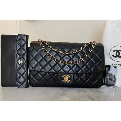 Image of Chanel medium/large 2.55 timeless classic single flap bag with wallet VM221048