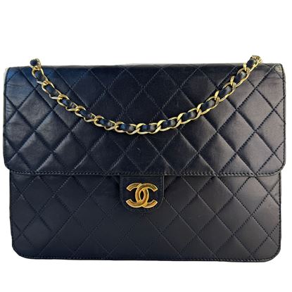 Image of Chanel medium 2.55 timeless classic flap bag VM221224