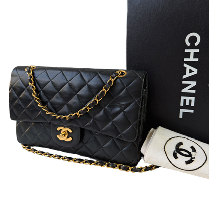 Image of Chanel medium 2.55 timeless classic double flap bag VM221405