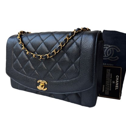 Image of Chanel Caviar medium Diana flap crossbody bag VM221406